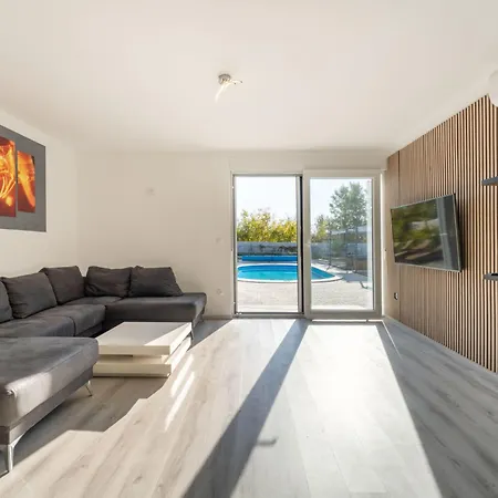 Gabi By Interhome * Privlaka (Zadar)